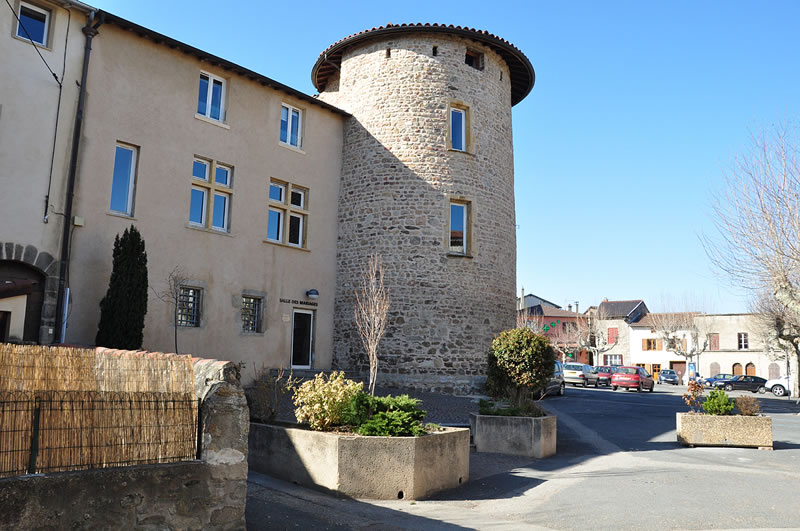 Le Bourg, Tour de la Mairie