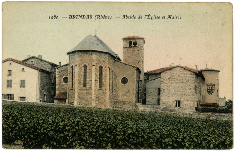 Vue arrière de l'église de Brindas (carte postale ancienne)