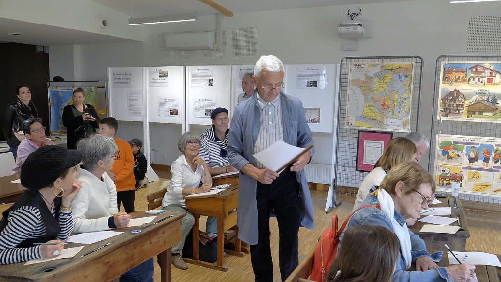 École primaire 1950s – Instituteur : Philippe